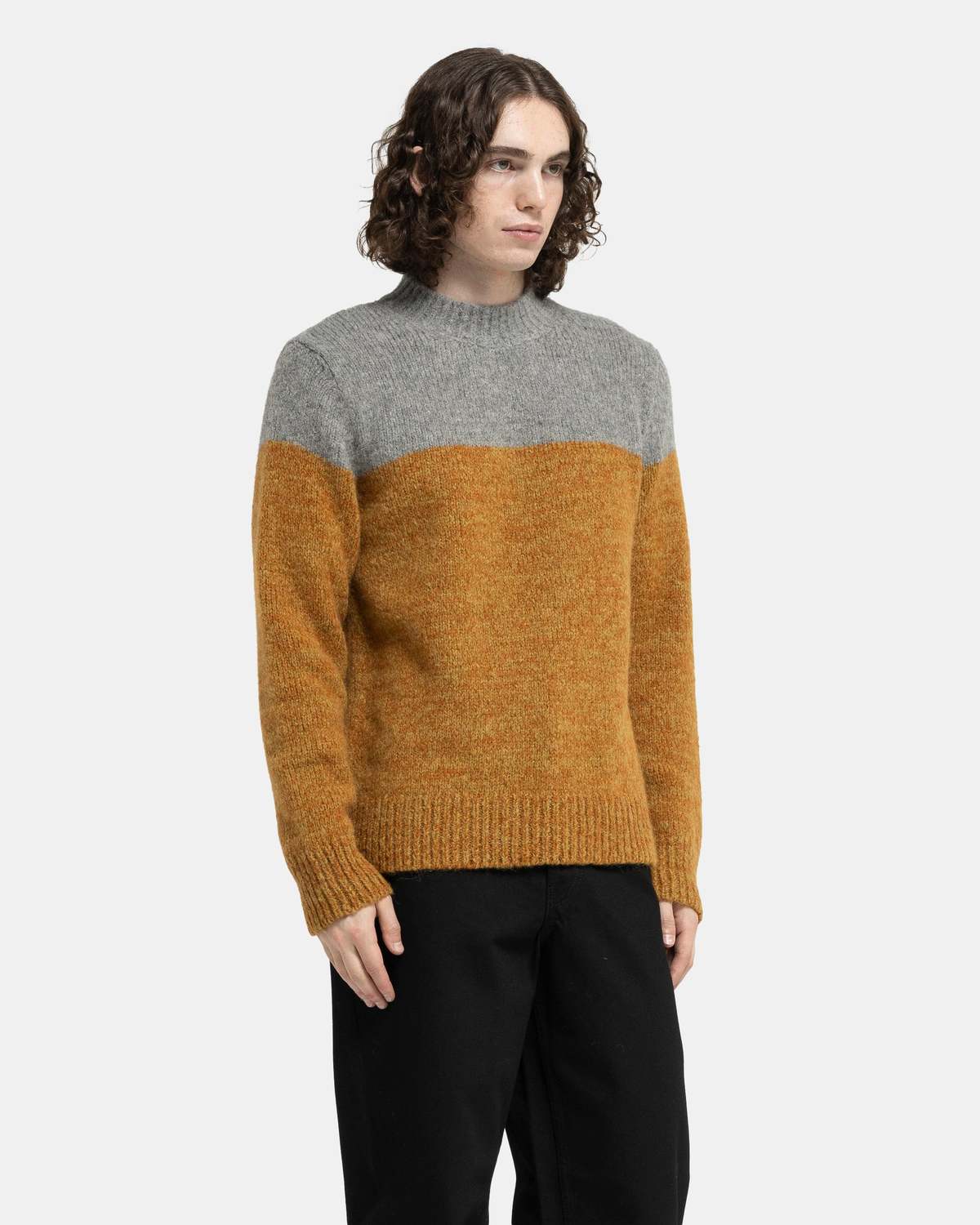 Moritz-Sweater-in-Grey-