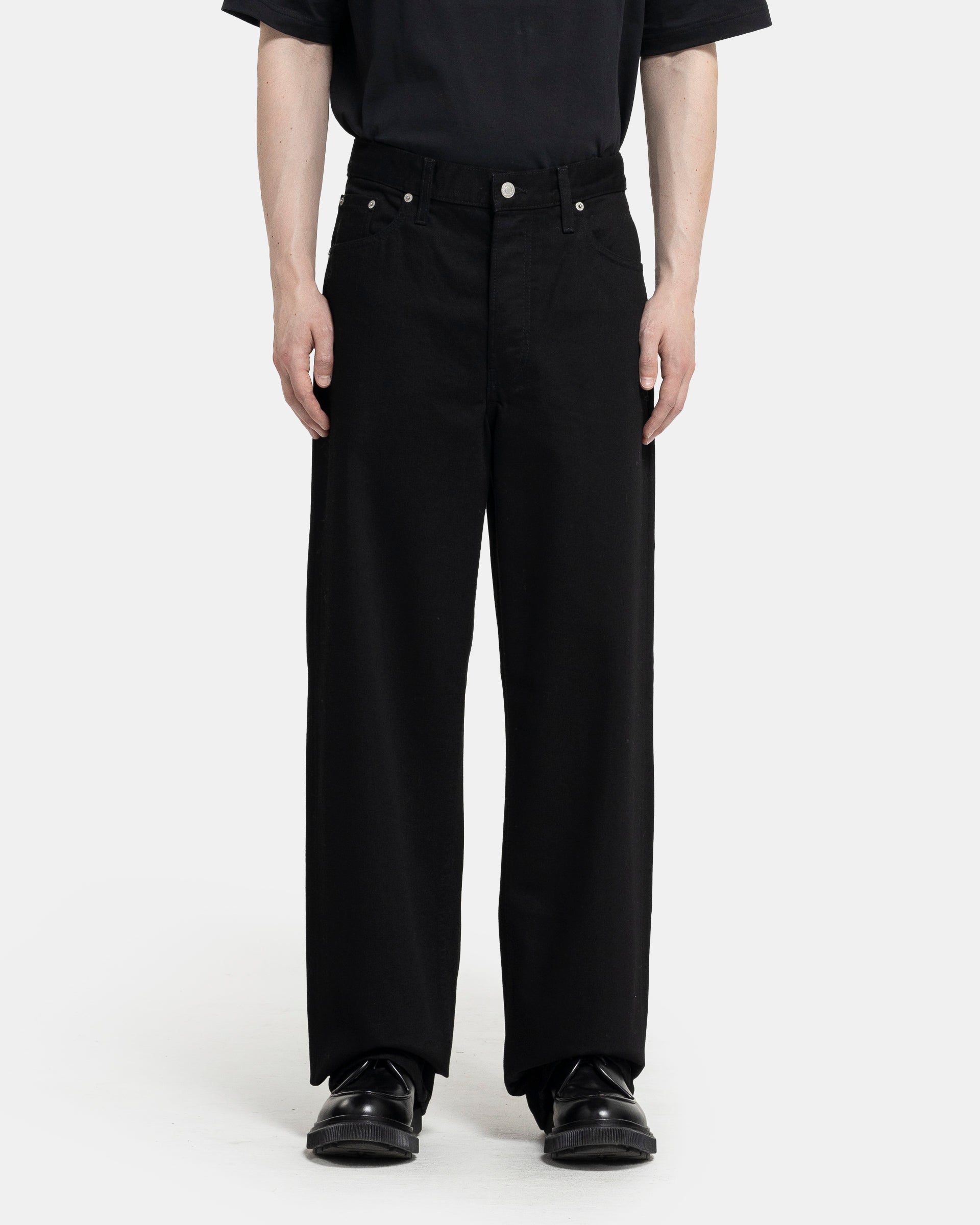 Pine-Pants-in-Black-