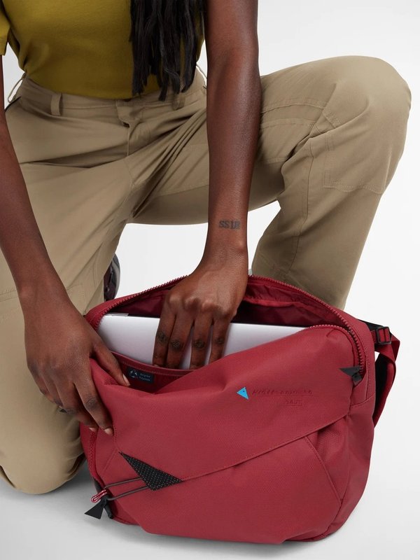 Klattermusen Gaut Messenger Bag - Raven | Garmentory