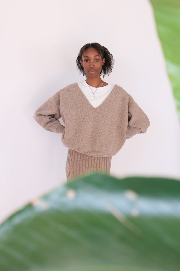 トップス baserange Soar V Neck Baserange Soar V Neck Sweater - Alassio | Garmentory