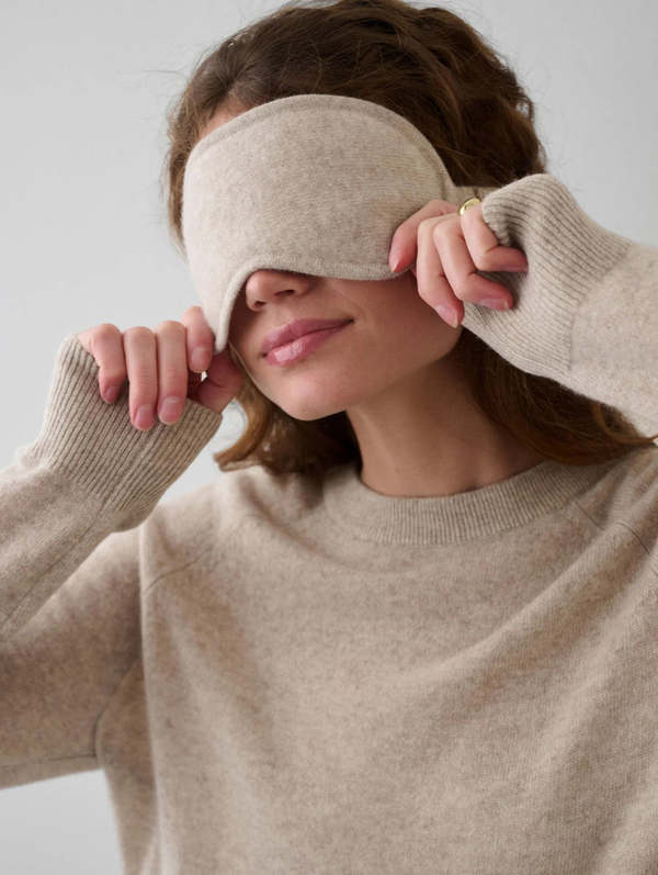 White + Warren Cashmere Eye Mask