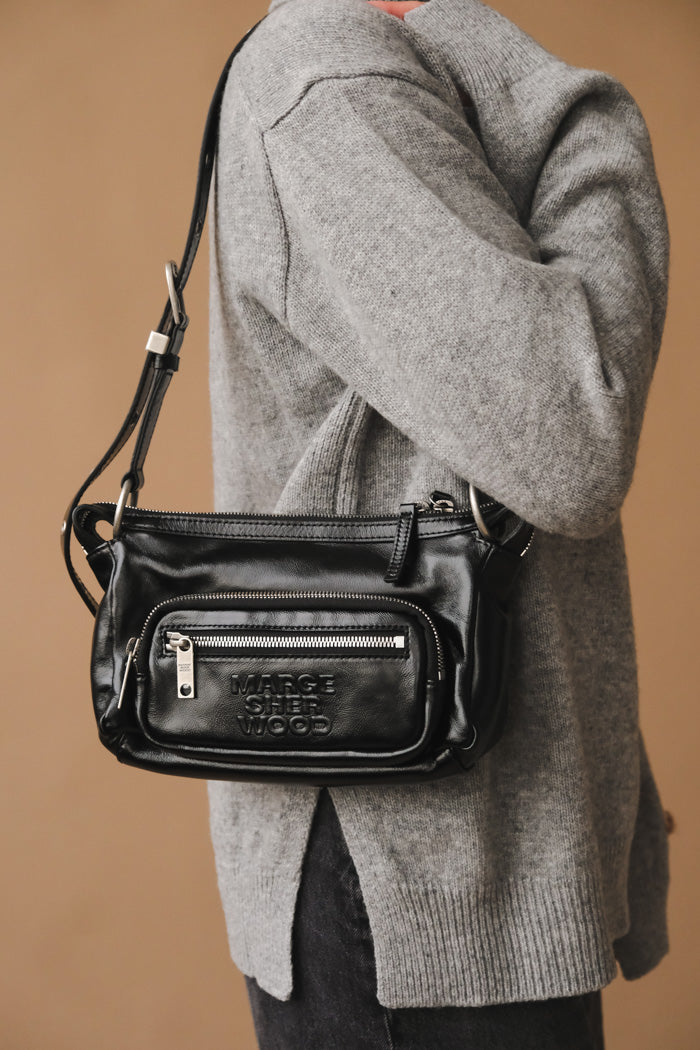 【MARGE SHERWOOD】 HOBO MINI+STRAP/追跡付 MARGE SHERWOOD Women's Outpocket Hobo Mini Bag in Black