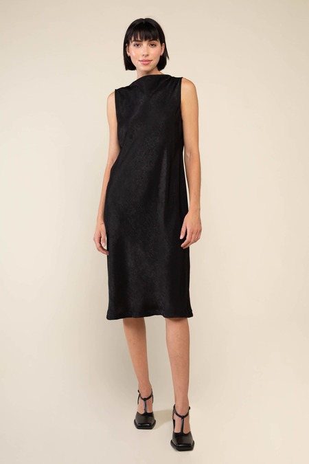 Camilla and marc steinem off shoulder dress hotsell