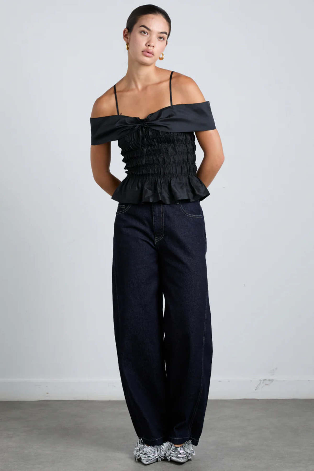 eriniyan⭐︎ 断捨離中♡Plage TAFTA CAMI サロペ Damson Madder Elsa Shirred Cami - Black Taffeta | Garmentory