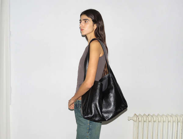 Paloma wool 黒の光沢トートバッグ Paloma Wool Lisa Bag - Black | Garmentory