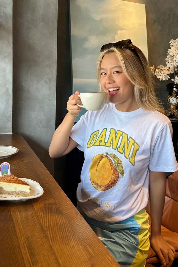 『GANNI』ガニー Basic Jersey Peach Relaxed Tシャツ GANNI Basic Jersey Peach Relaxed Tee | Shopbop