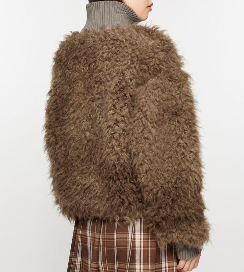 ムートン・ファーコート Acne Studios Fur Jacket Mud Brown A90611DLD A90611DLDFW24 Acne Studios Freya Faux Fur Jacket in Mud Brown | FWRD