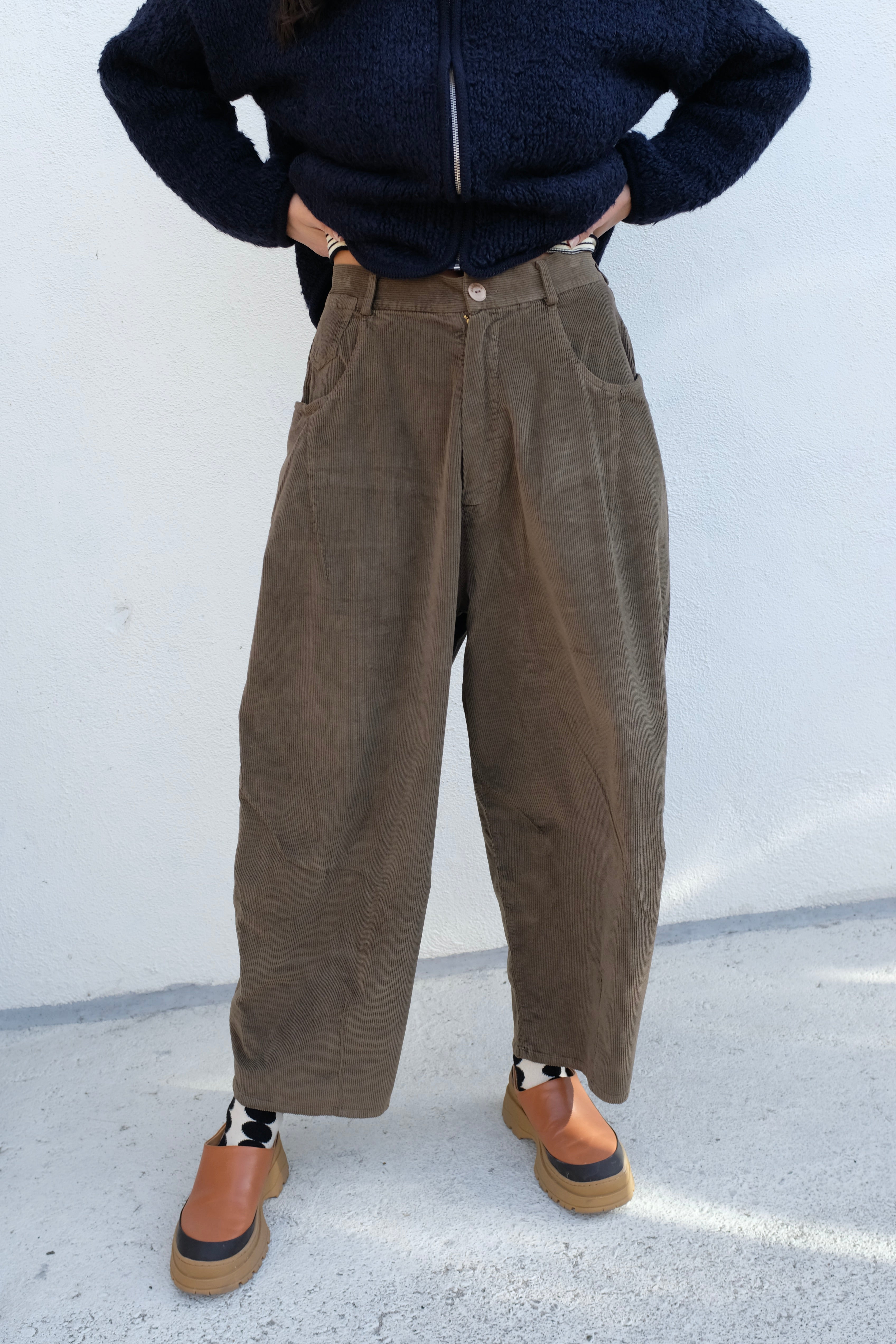 Cordera Corduroy Baggy Pants - Moss | Garmentory