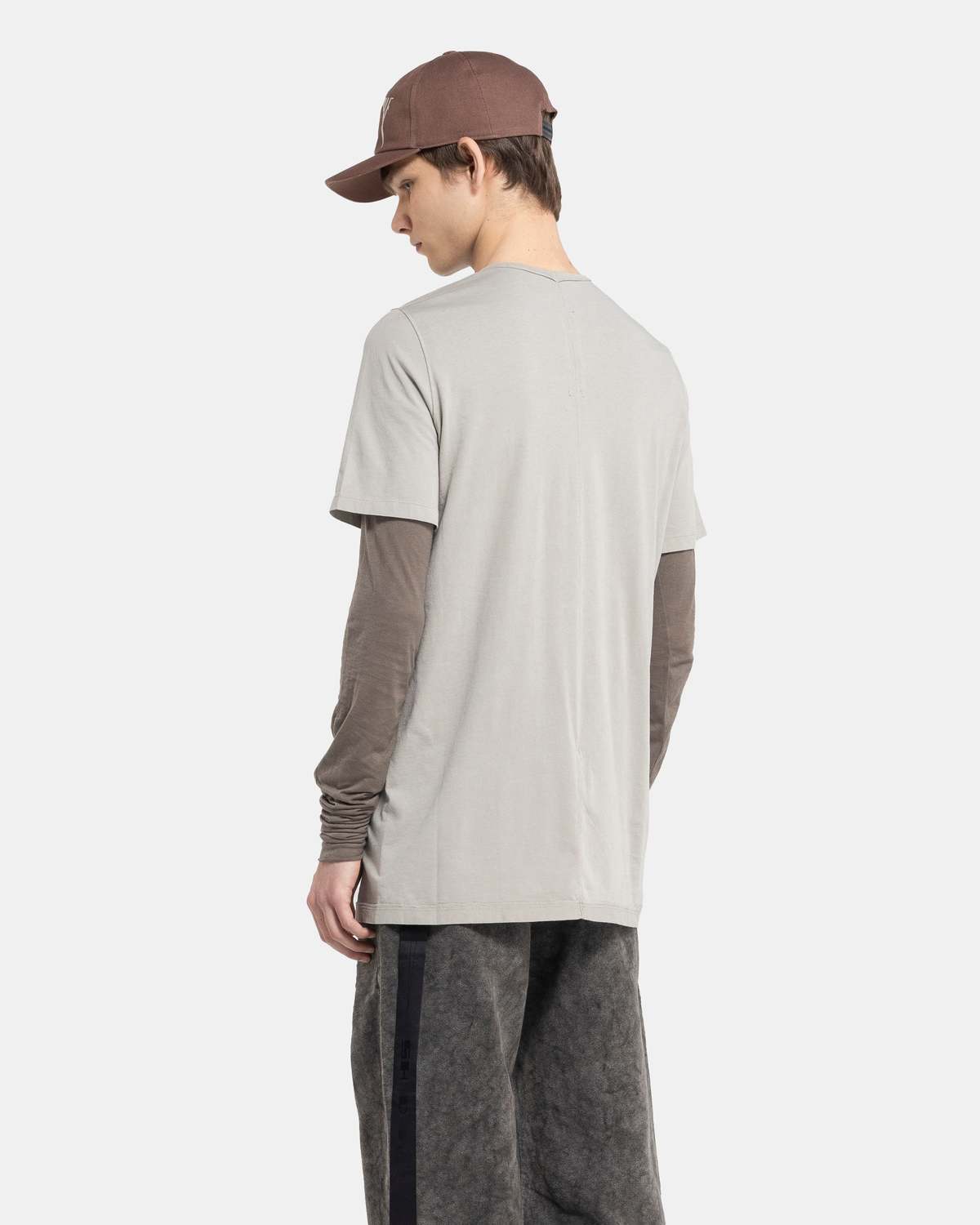 【関税込み】Rick Owens ブラウン Porterville Level Tシャツ Rick Owens Brown Porterville Level T-Shirt Rick Owens