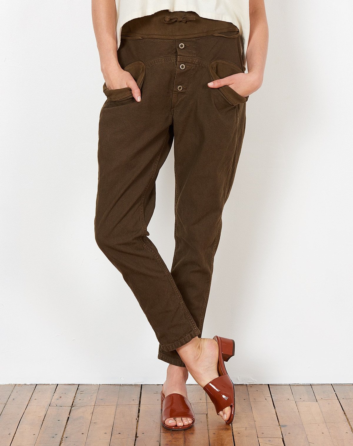 CTHY TECHWOOL BAGGY SARROUEL SLACKS カーキ カテゴリー 【公式通販】