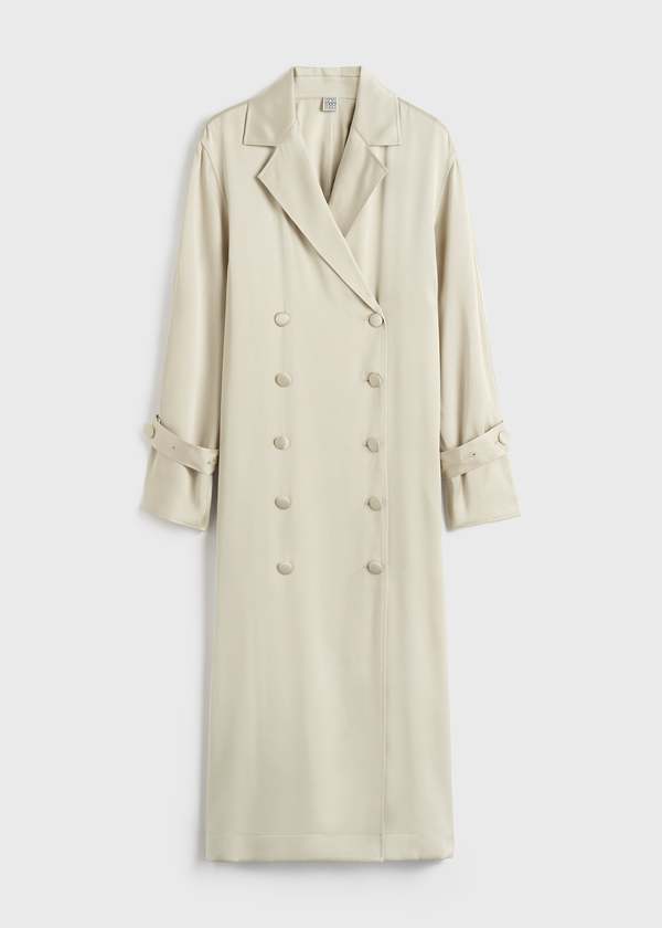 【送料&関税込】TotAme Satin Trench Dress Satin trench dress pearl – TOTEME