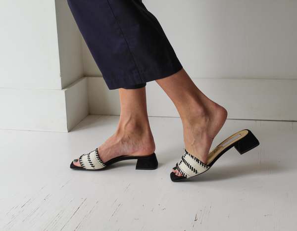 Suzanne Rae Whip Stitch Slide - Black/Cream