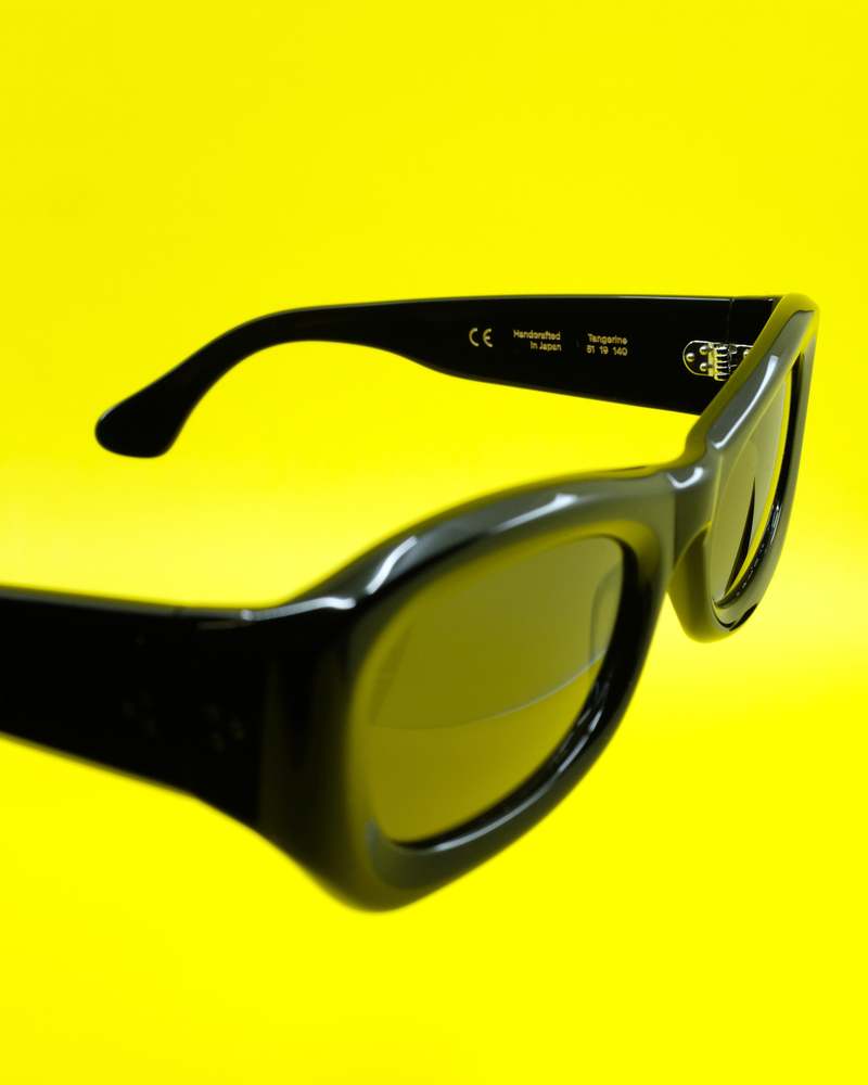 【関税込み】Port Tanger ブラック Tangerine サングラス Port Tanger Sunglasses - Black Tangerine/Black Lens | Garmentory
