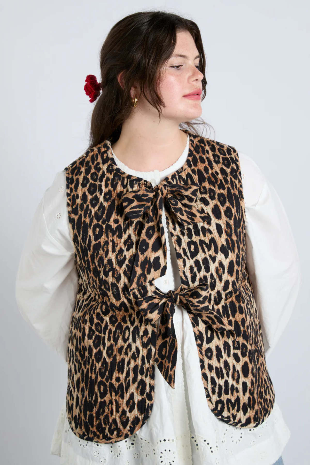 トップス DAMSON MADDER LEODARD TIE FRONT GILET Damson Madder Tie Front Tilly Gilet in Leopard | REVOLVE