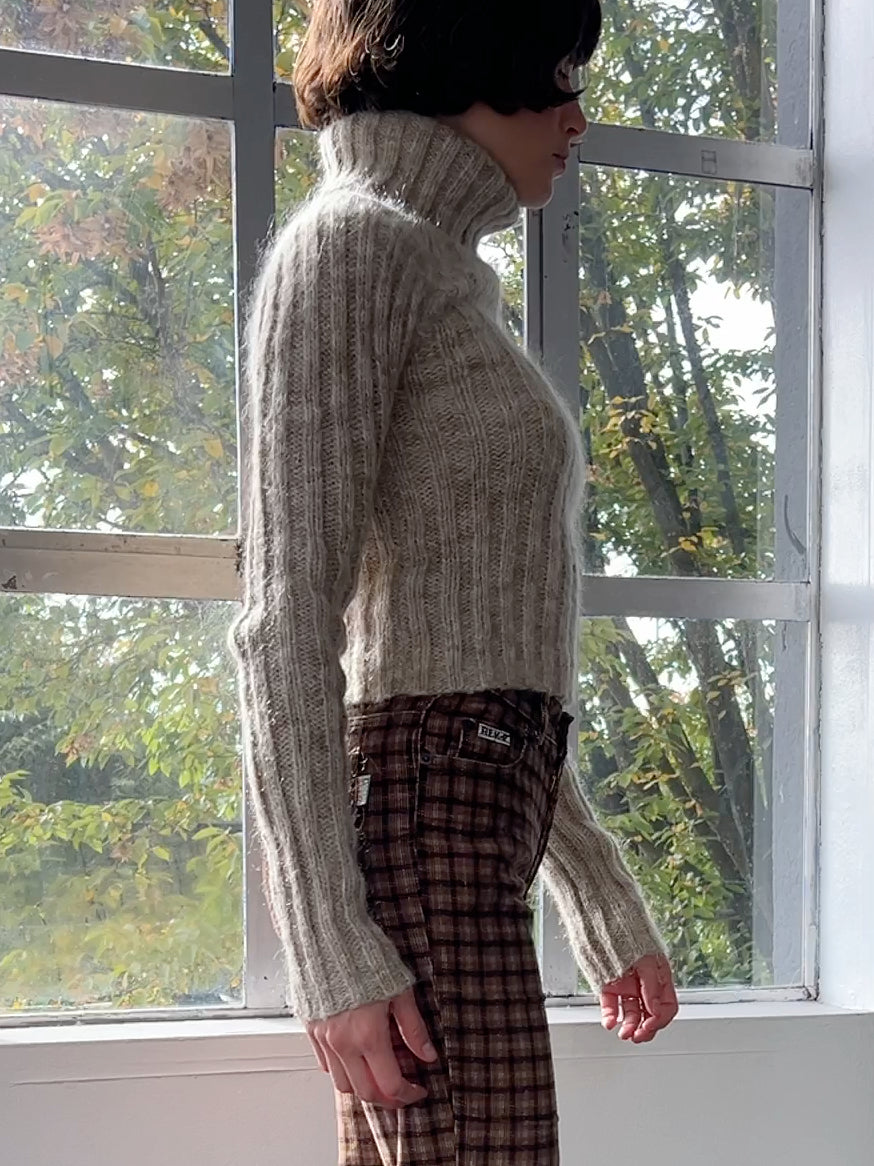 Cropped Ribbed Turtleneck Charcoal main image 1
