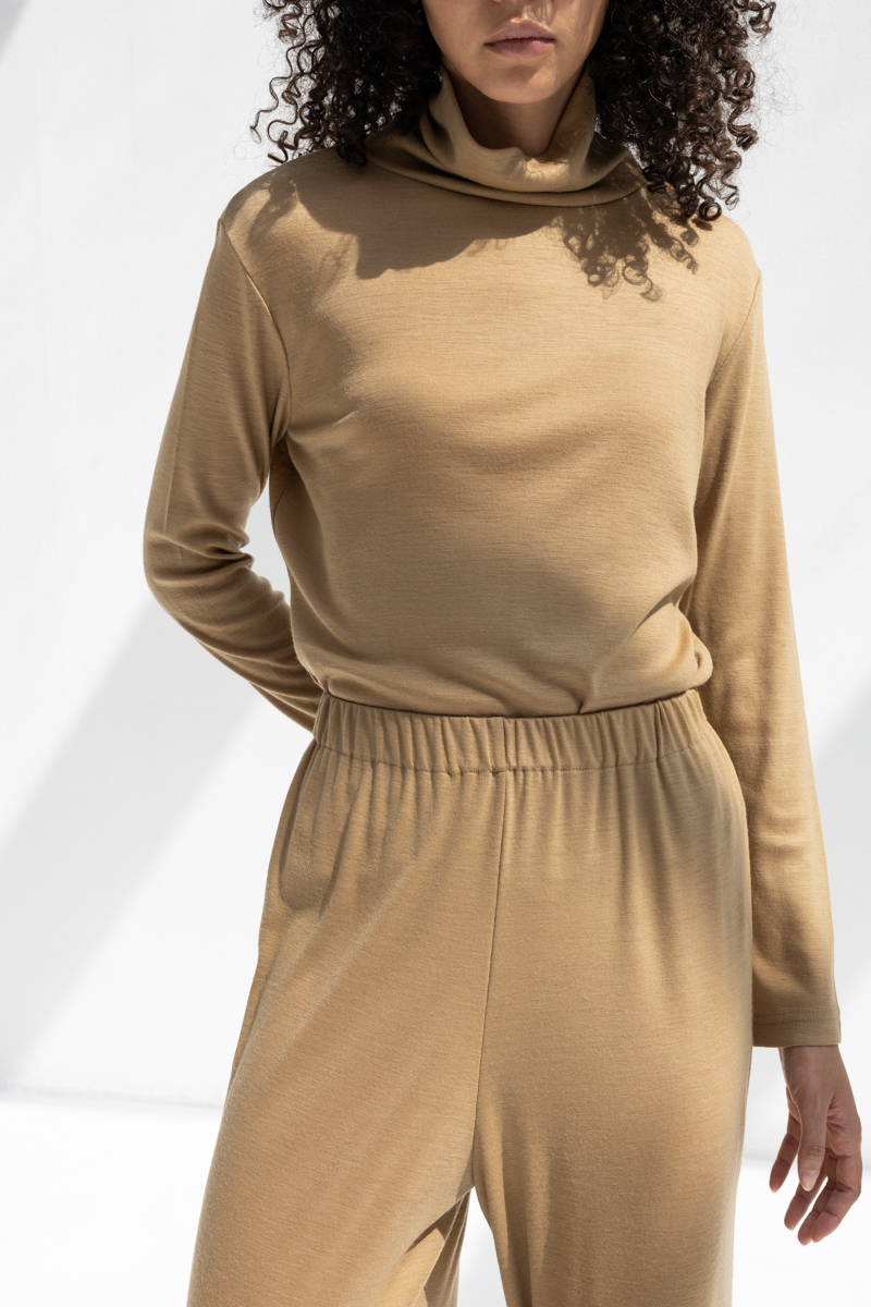 Black Crane Wool Straight Pants - Camel Black Crane Wool Straight Pants - Camel