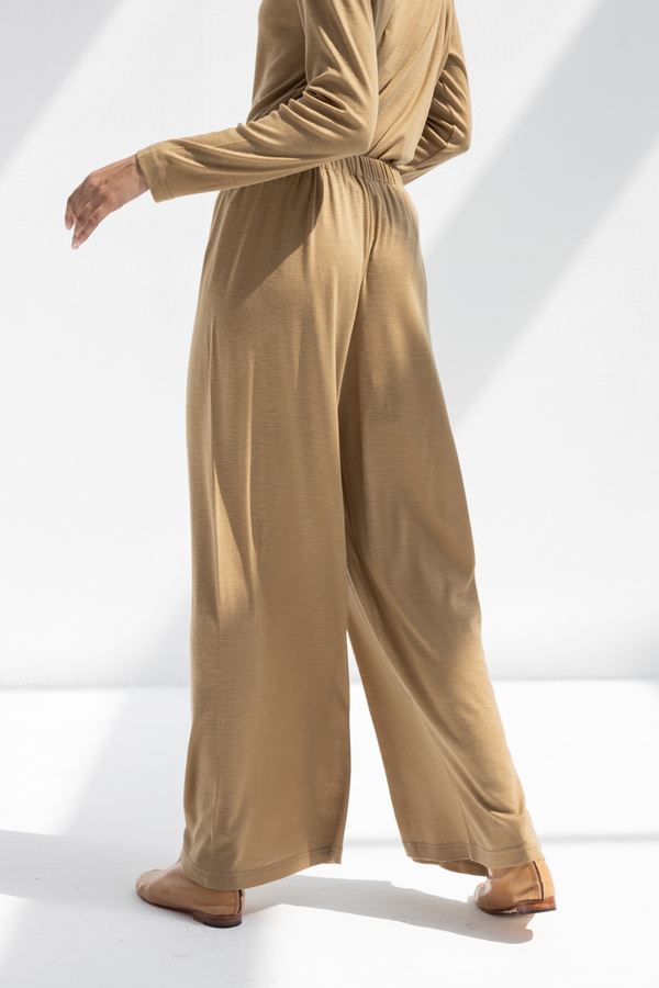 Black Crane Wool Straight Pants - Camel Black Crane Wool Straight Pants - Camel