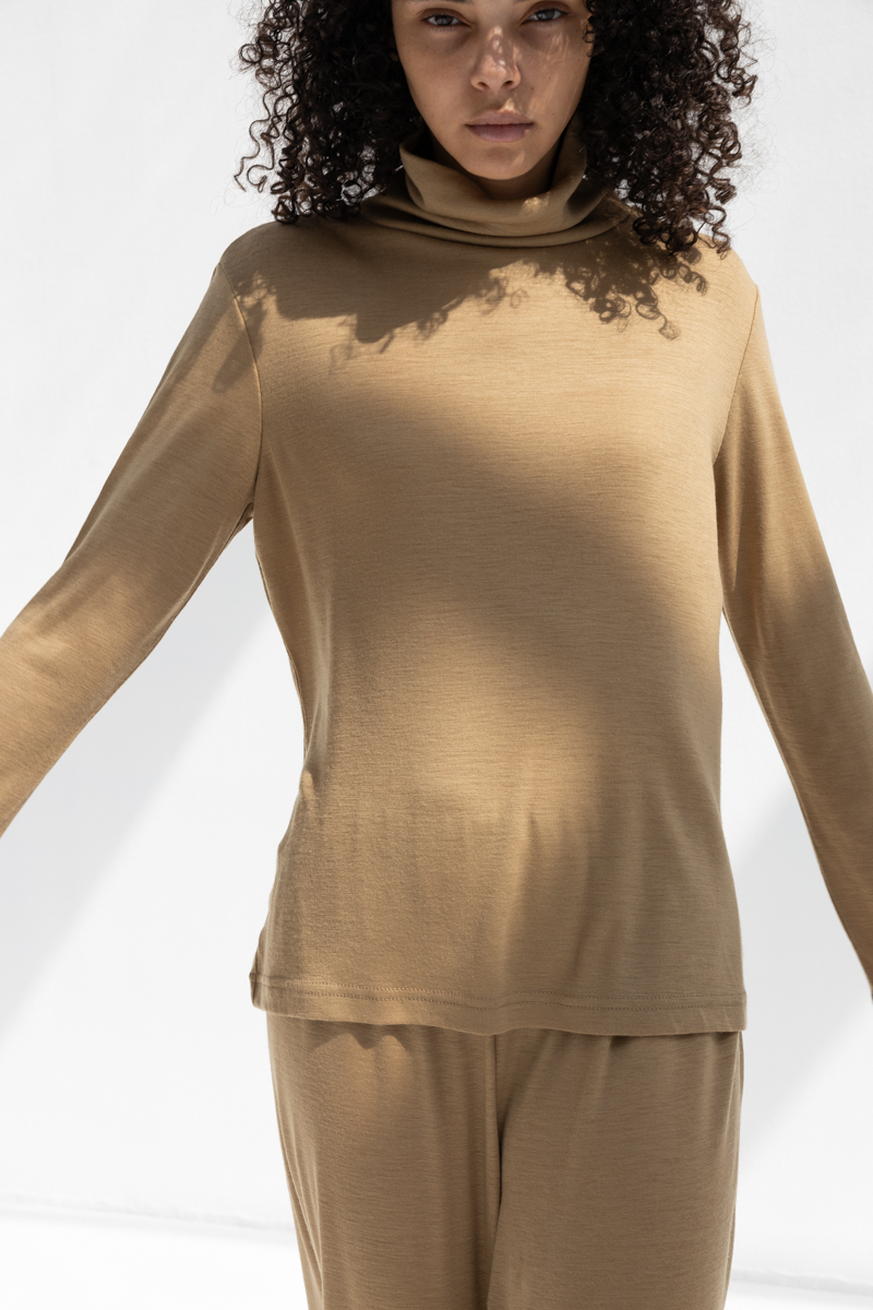 Black Crane Wool Turtleneck - Camel Black Crane Wool Turtleneck - Camel