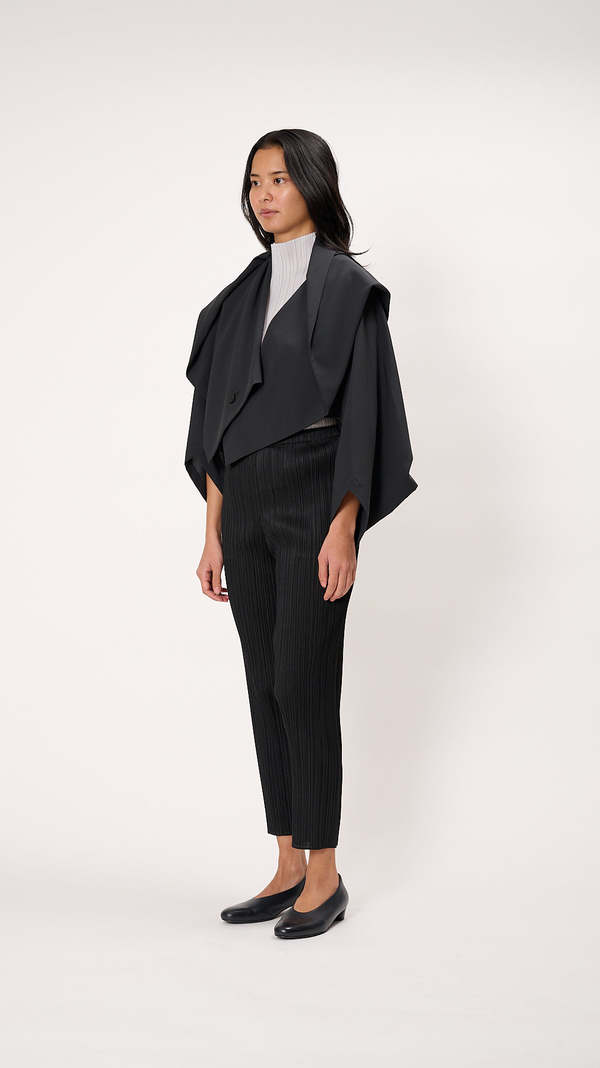 Issey Miyake Seamless Cardigan - Charcoal | Garmentory
