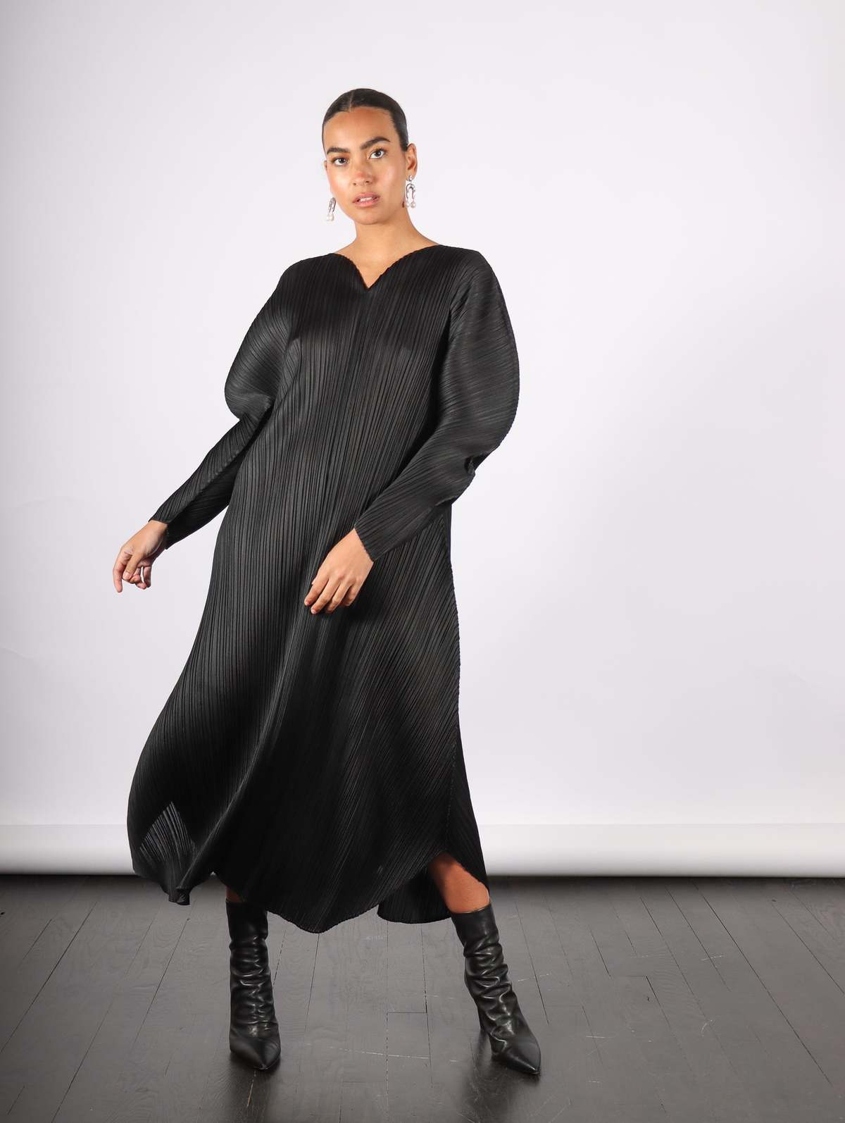 PLEATS PLEASE WORMHOLE BLACKサイズ3 Pleats Please by Issey Miyake Wormhole Dress - Black