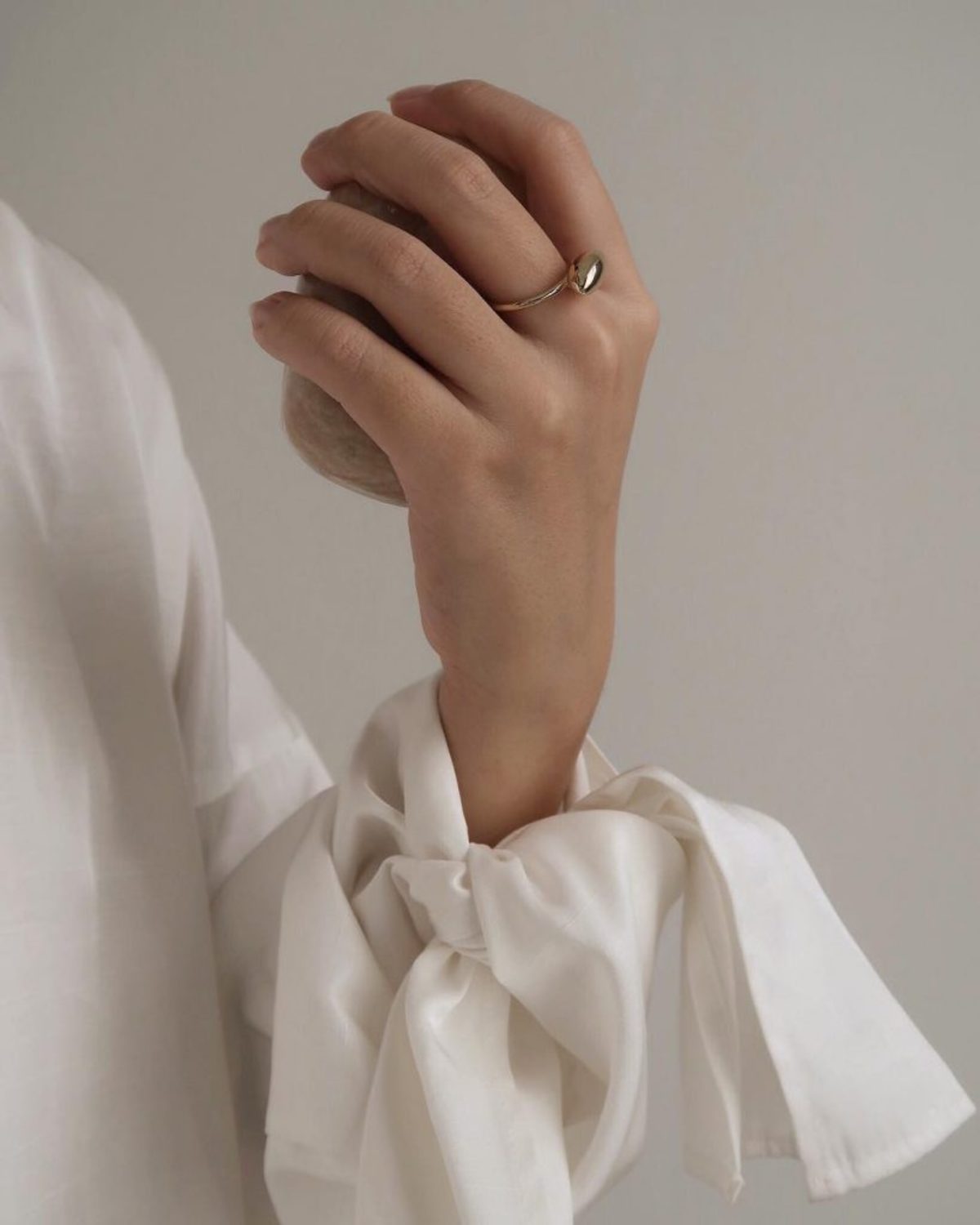 Common Muse Una Ring - Gold | Garmentory