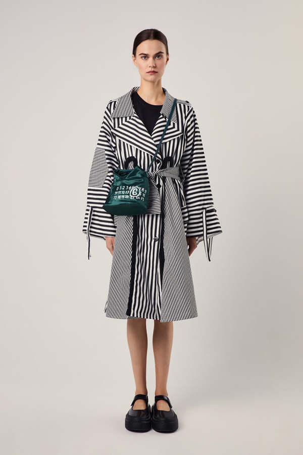 MM6 Maison Margiela Japanese Logo-print Crossbody Bag - Forest