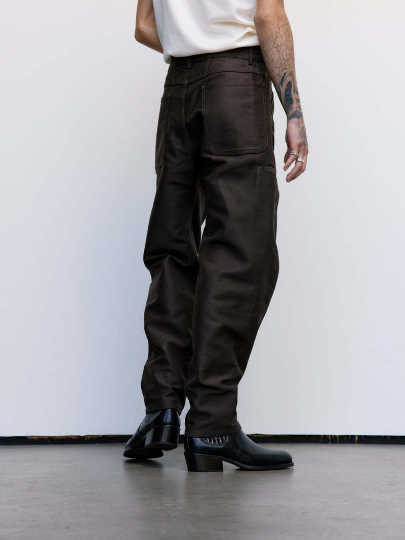 美品 LEMAIRE TWISTED WORKWEAR PANTS S Lemaire Heavy Cotton Satin Twisted Workwear Pants - Dark