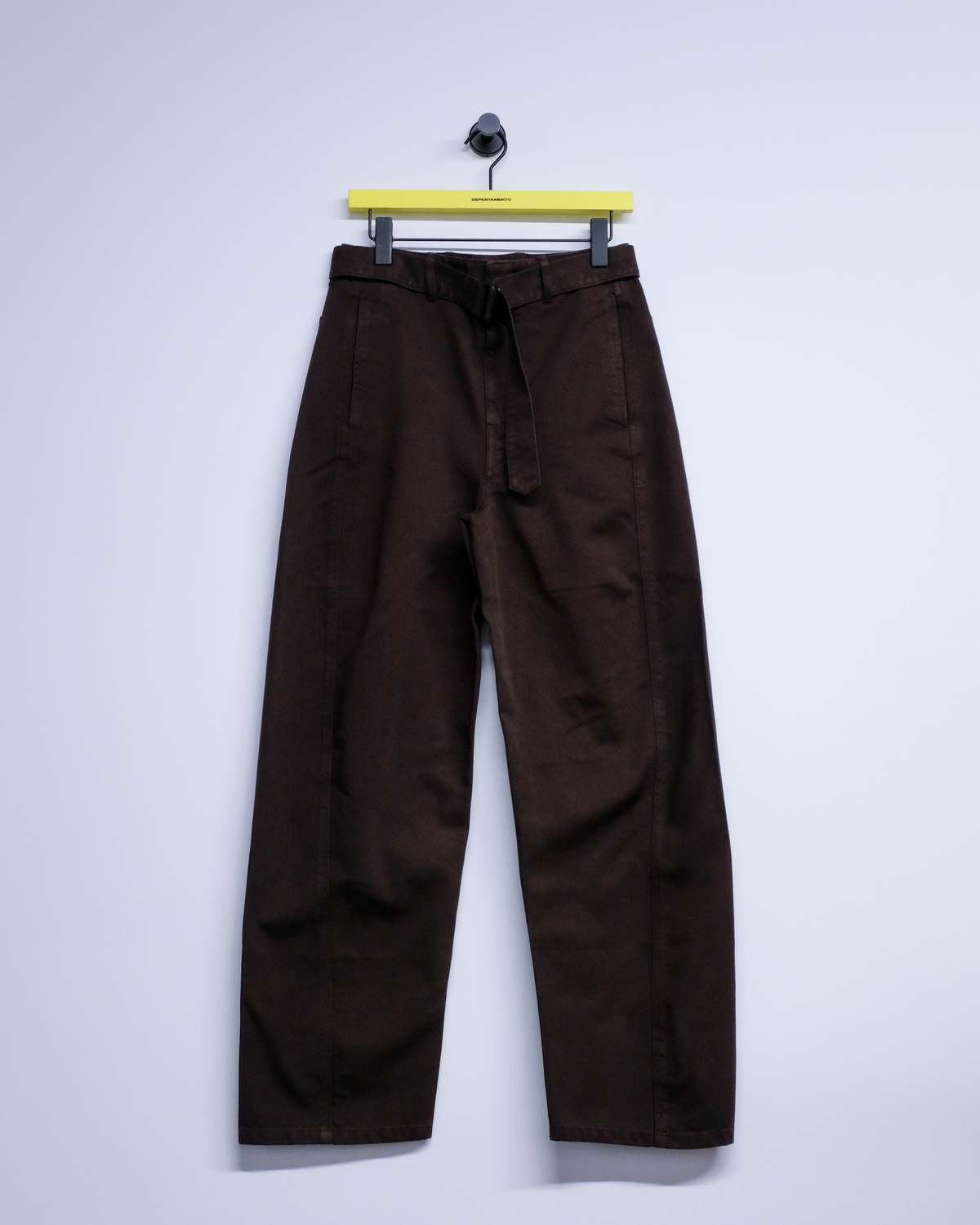 パンツ LEMAIRE TWISTED BELTED PANTS ESPRESSO XS LEMAIRE TWISTED BELTED PANTS ESPRESSO XS