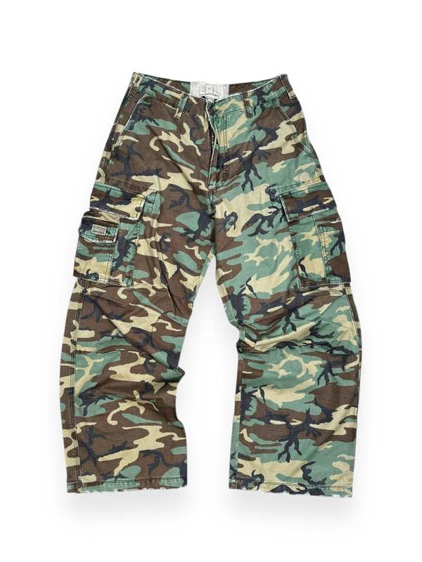 【M】 ERL CAMO CARGO PANTS WOVEN M】 ERL CAMO CARGO PANTS WOVEN camo cargo pants – ERL Clothing