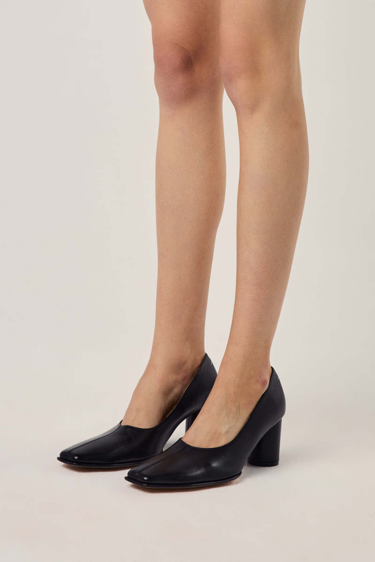 70mm-leather-pumps-Black-MM6-
