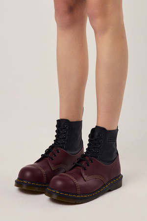 MM6 Maison Margiela x Dr Martens 1460 Boot - Black/Red | Garmentory