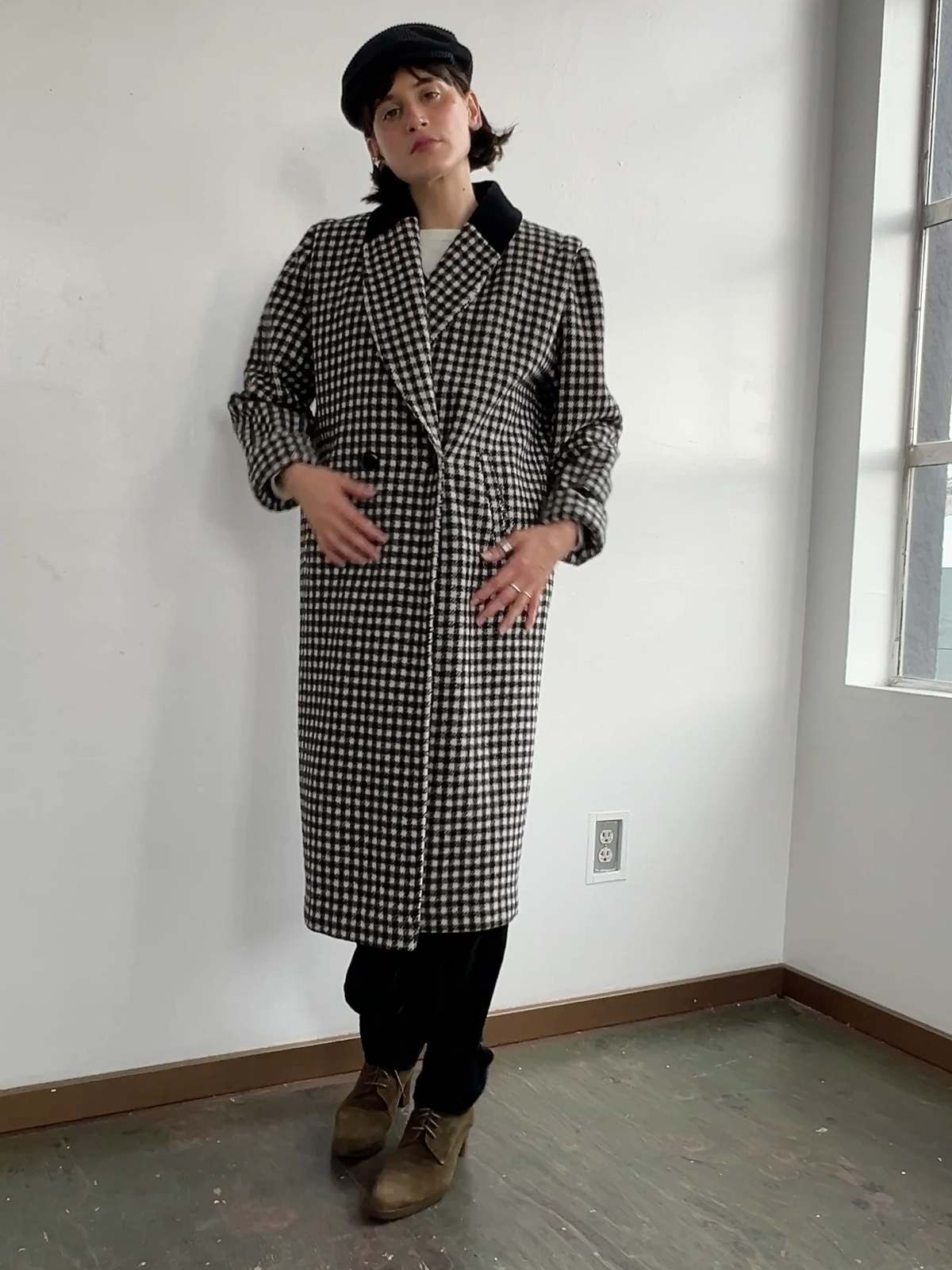 4044 Black-White Check Coat