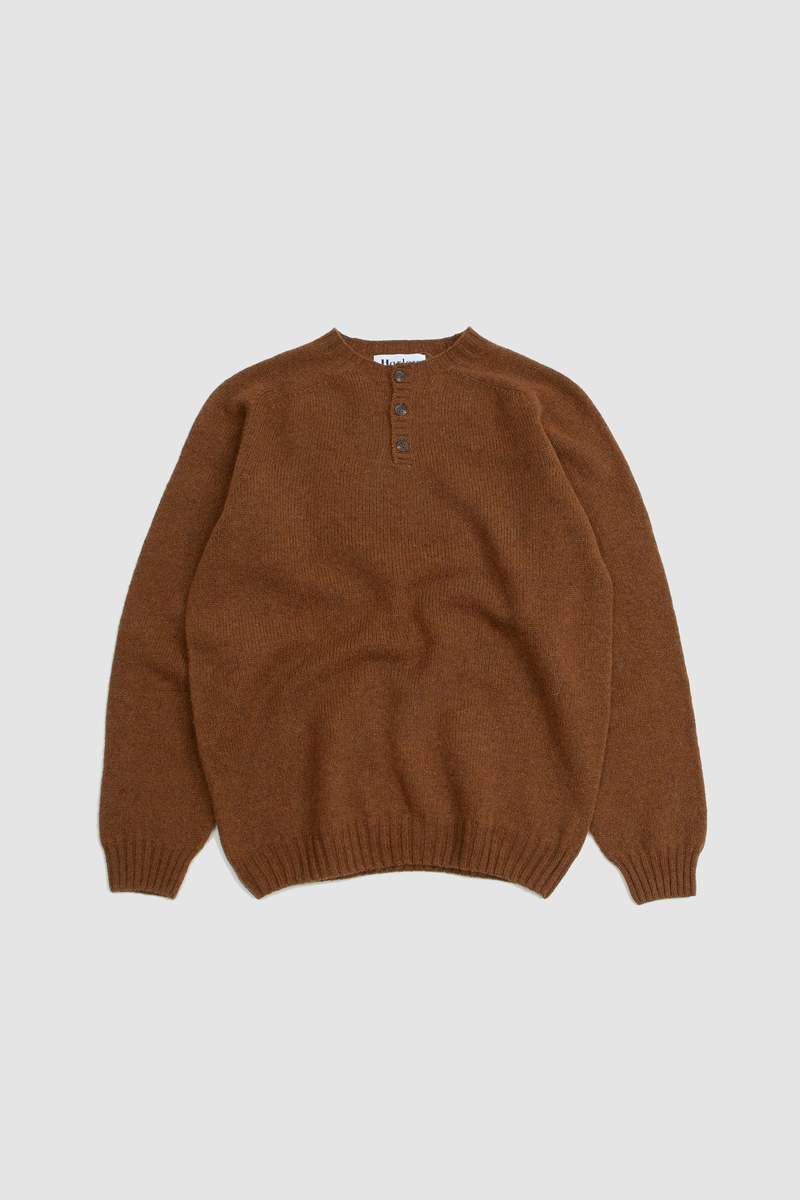 Harley of Scotland Henley Neck Closure Crew Sweater - Pecan