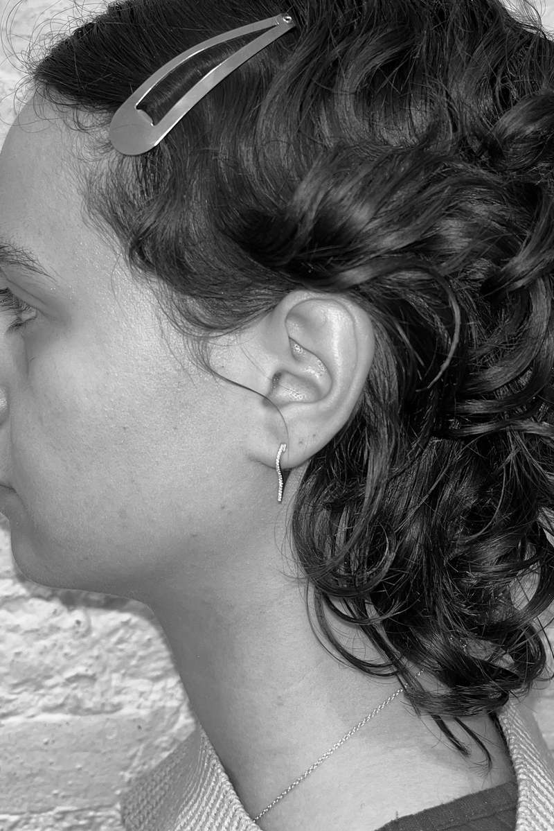 【Gabriela Artigas】Stalactite Huggie Gabriela Artigas Pave Stalactite Huggie - 14K Yellow Gold