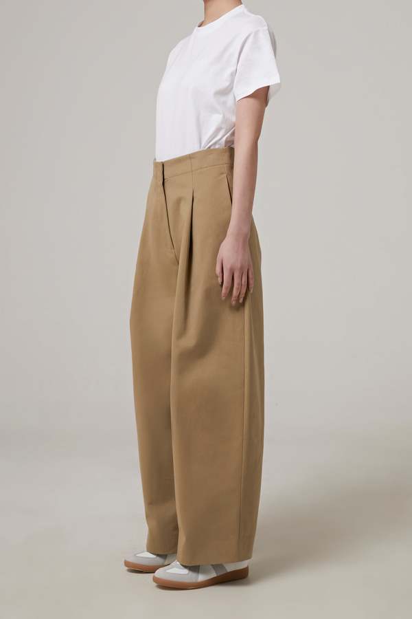Studio Nicholson CONTINUITY PANTS - DEEP PLEAT VOLUME ANKLE