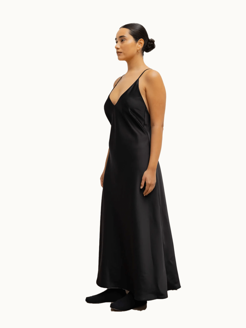 red dress with black coat FLOOR LENGTH RED-LINED – Astraea Color:Black/White Inspired by a classic African print dress V-Neck Ruffle Asymmetrical Midi