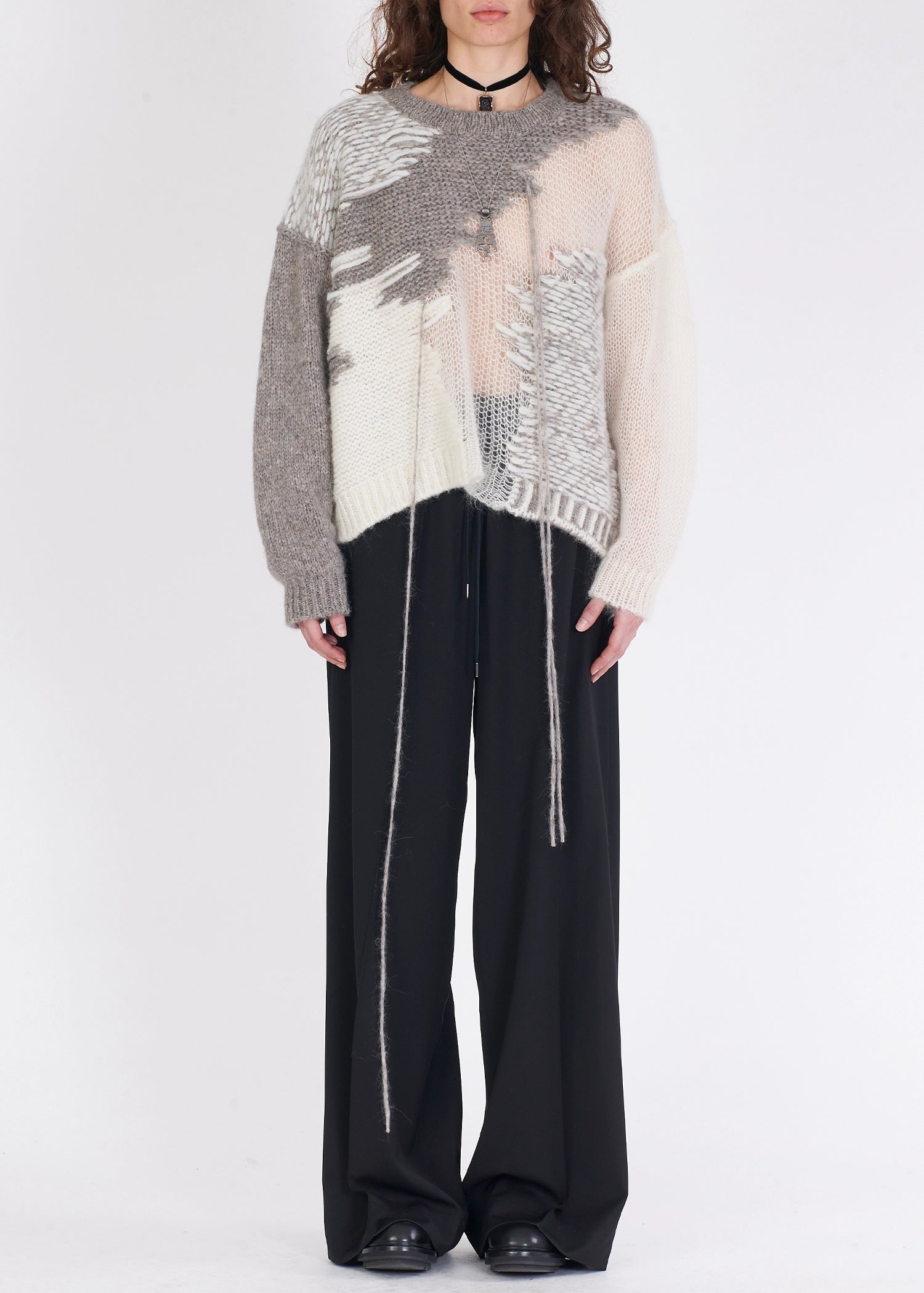 Isabel-Benenato-Sweater-DK42-