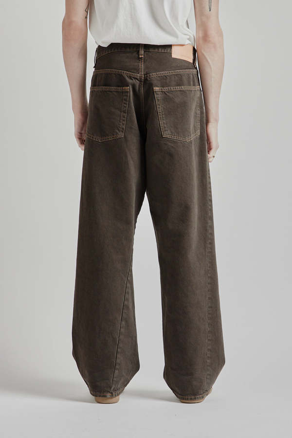 Sunflower wide twist ジーンズ　ブラウン Sunflower Wide Twist Jeans - Vintage Brown | Garmentory