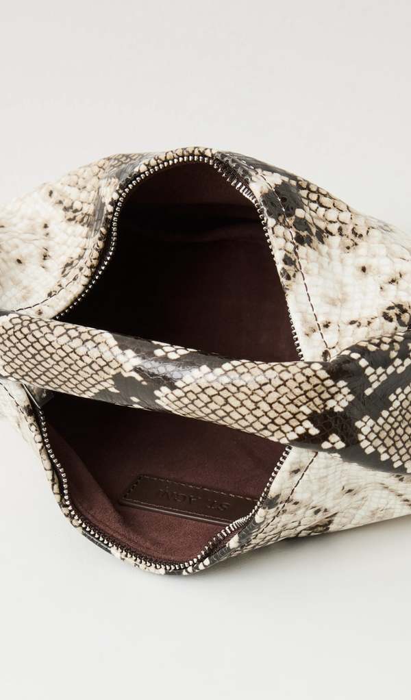 ST. AGNI【関税送料込&SALE価格】Exclusive Bon Bonレザーバッグ ST. AGNI Exclusive Mini Bon Bon Leather Bag silver | REVERSIBLE