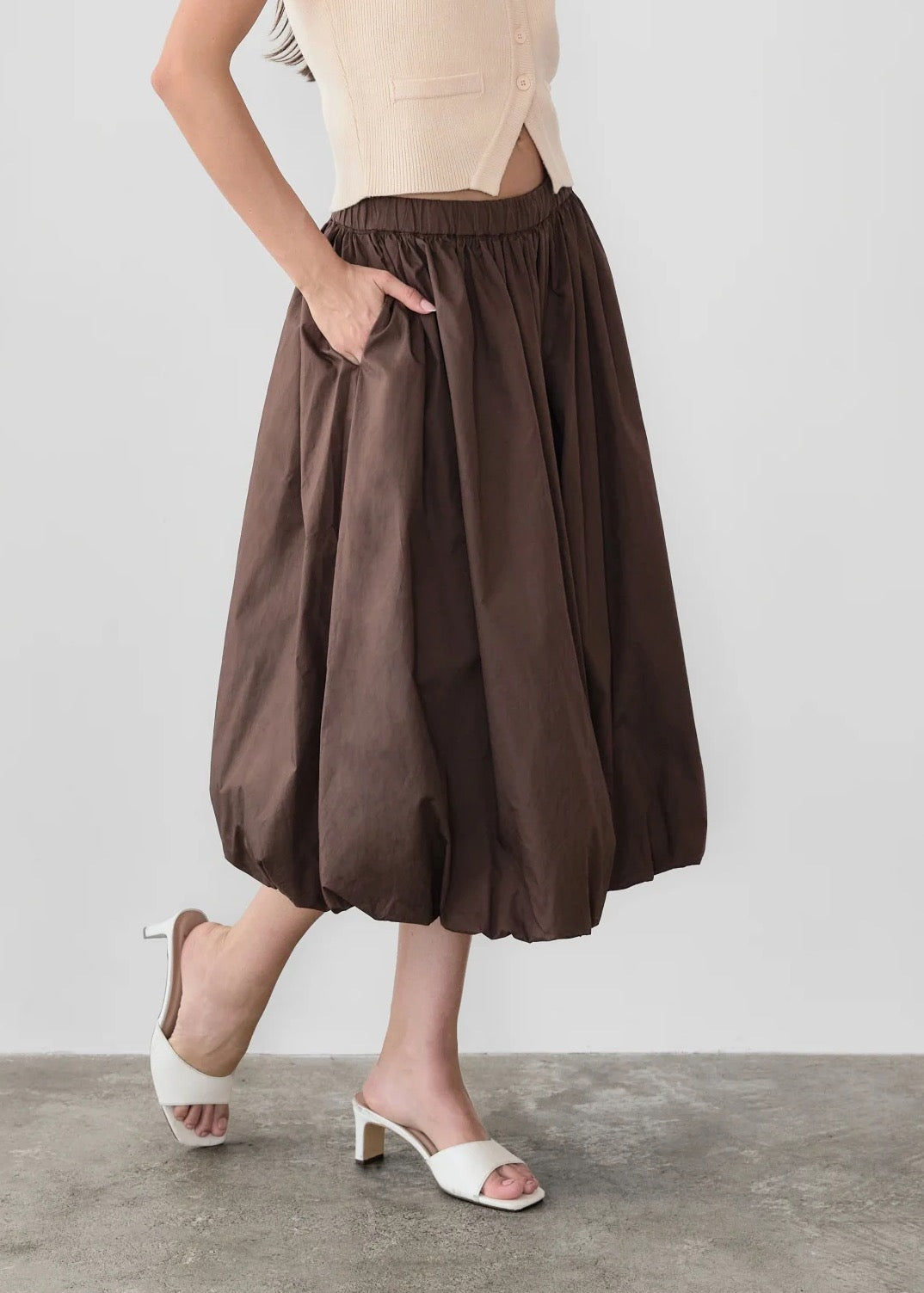The Laurel Balloon Midi Skirt