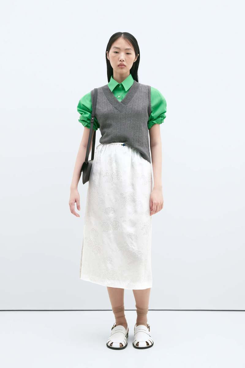 ★新品タグ付き★ Jacquard skirt white34 Cordera Flower Jacquard Skirt - Cream | Garmentory