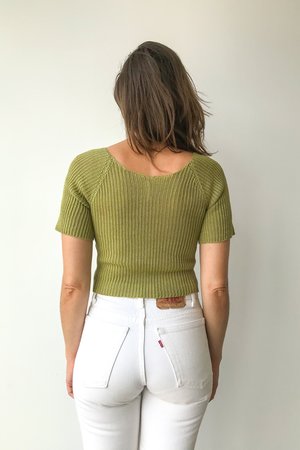 Piper Dalton Designs Piper Dalton Cropped Linen Tee in Avocado Piper Dalton Designs Piper Dalton Cropped Linen Tee in Avocado