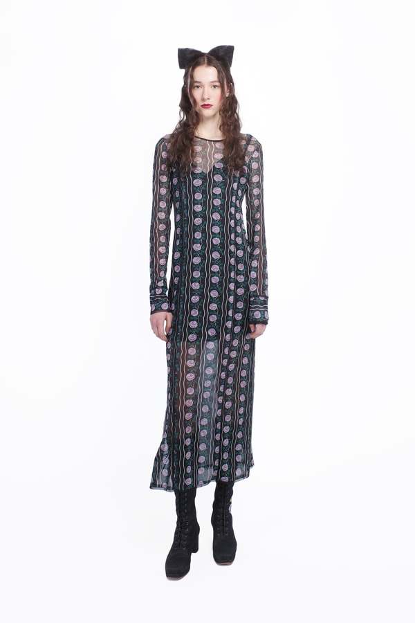 black floral embroidered maxi dress www.Nuroco.com