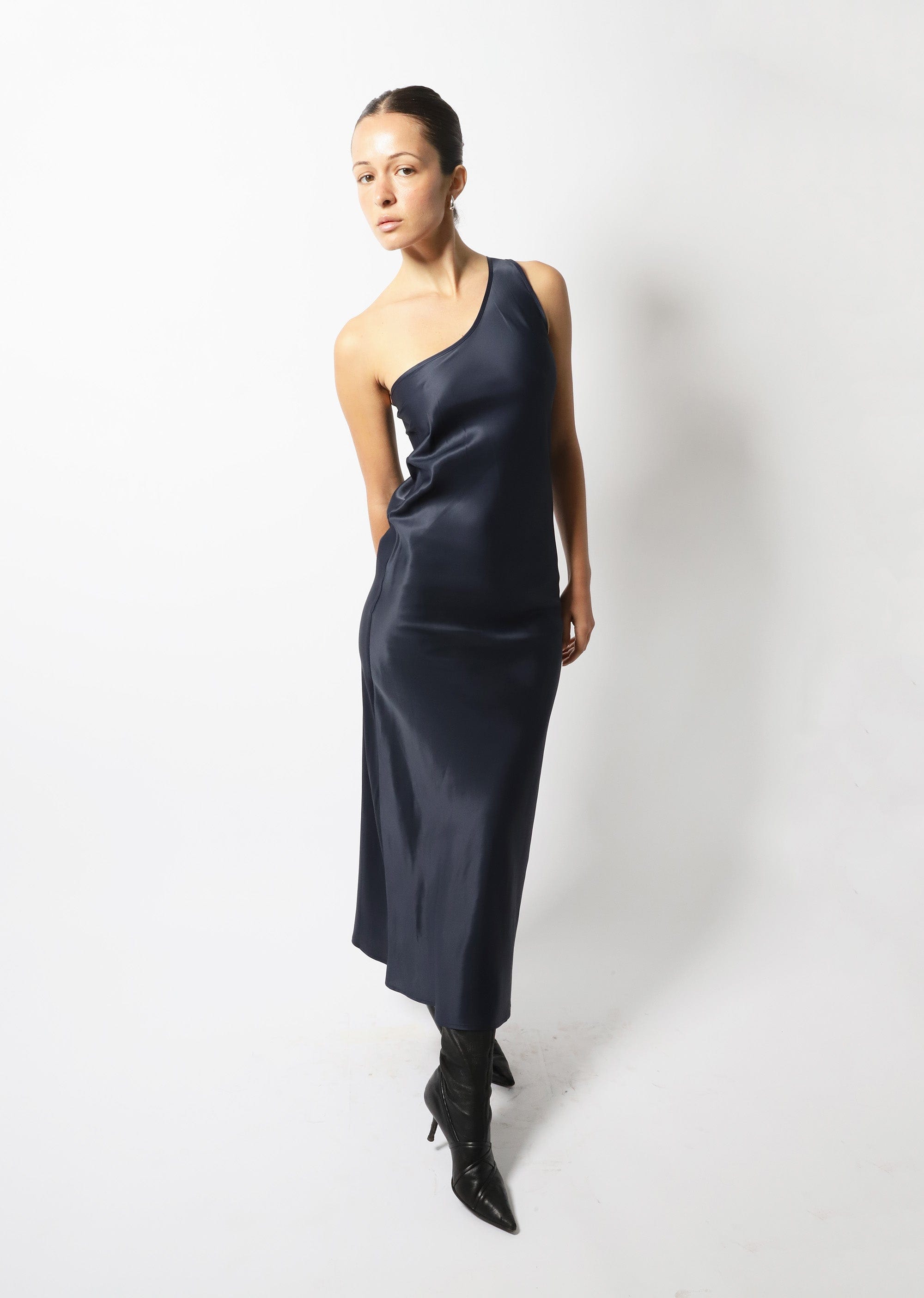 【関税込み】Baserange ブルー Dydine マキシワンピース Baserange Dydine Dress - Blue | Garmentory