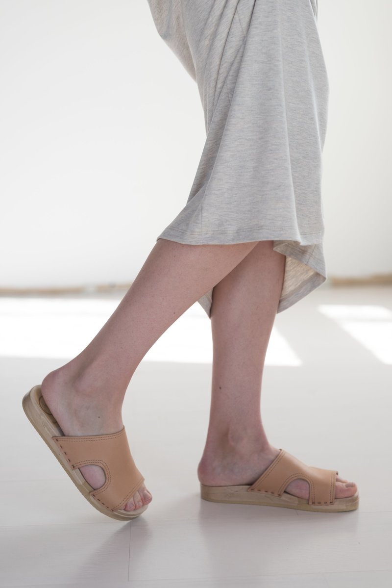 No.6 Alexis Cut Out Flat Slide No.6 Alexis Cut Out Flat Slide