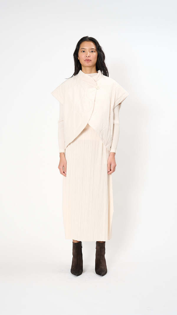 pleats please 白ベスト Pleats Please by Issey Miyake Asteroid Vest - Off White | Garmentory