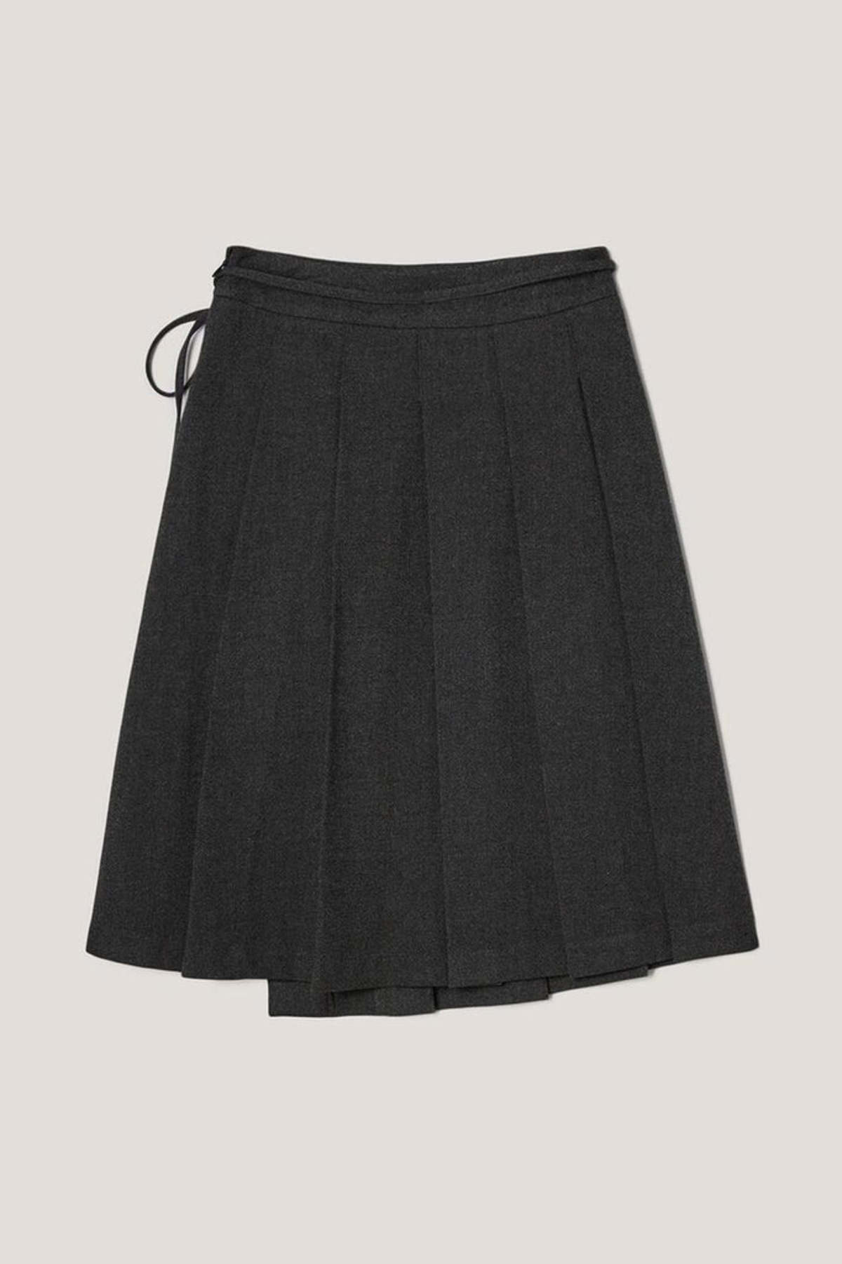 ★2025SS新作★NYXX★PLEATS WRAP SKIRT DUNST Ribbon Pleats Wrap Skirt - Charcoal Grey | Garmentory