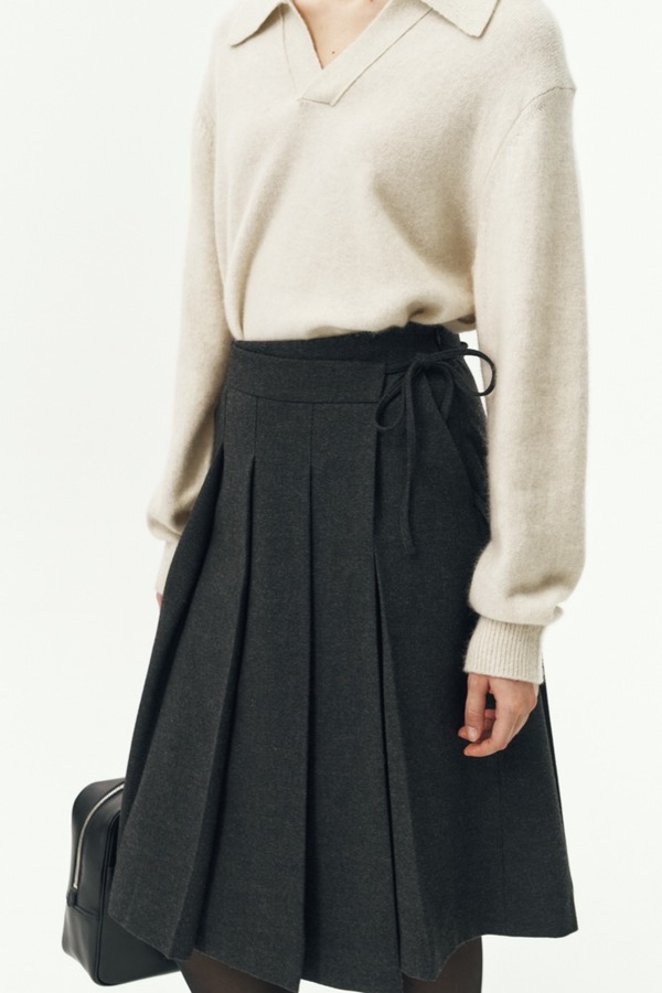 [LOW CLASSIC] / ☆ 25SS PLEATS WRAP SKIRT / CHARCOAL DUNST Ribbon Pleats Wrap Skirt - Charcoal Grey | Garmentory