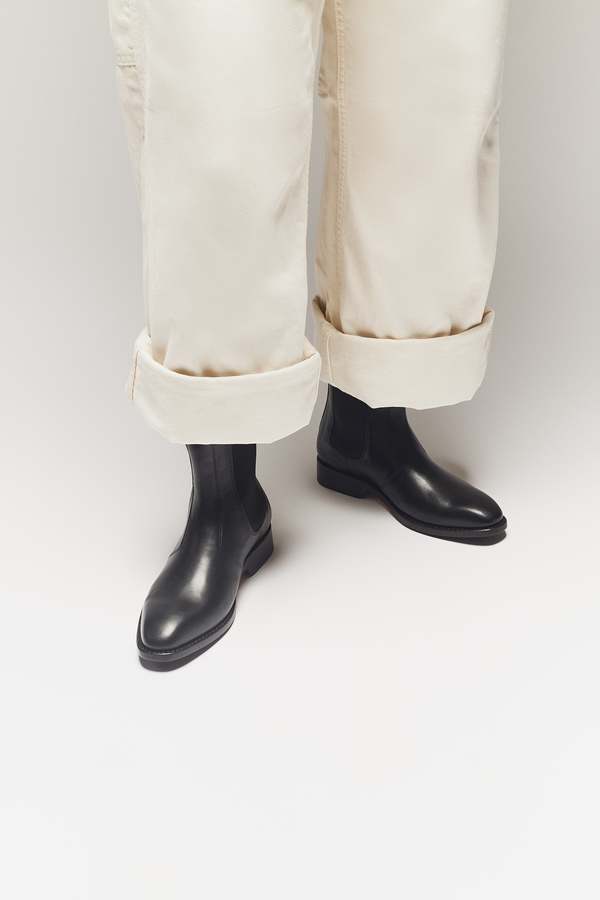 SAJA Chelsea Boots - Black