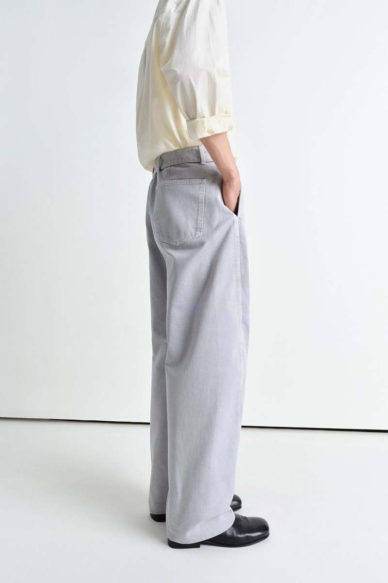 Lemaire Twisted Belted Pants - Snowy Blue Grey Lemaire Twisted Belted Pants - Snowy Blue Grey